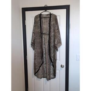 One size snake print kimono